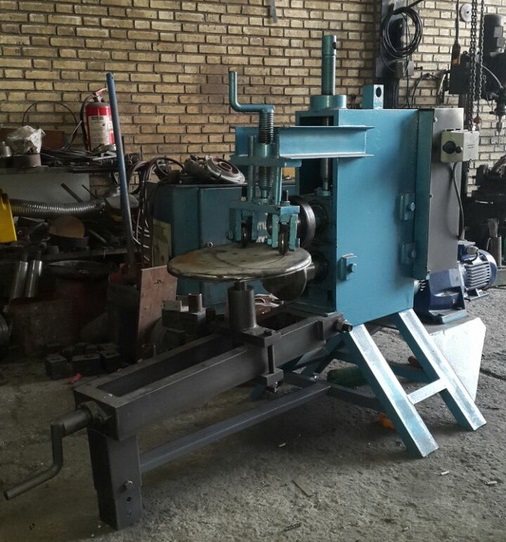 دستگاه لبه زن و گرد بر عدسی